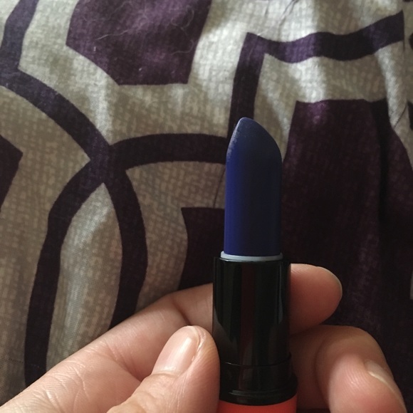 MAC Lipstick - Picture 3 of 3